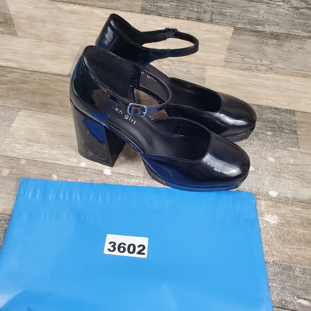 Madden Girl worn 1x